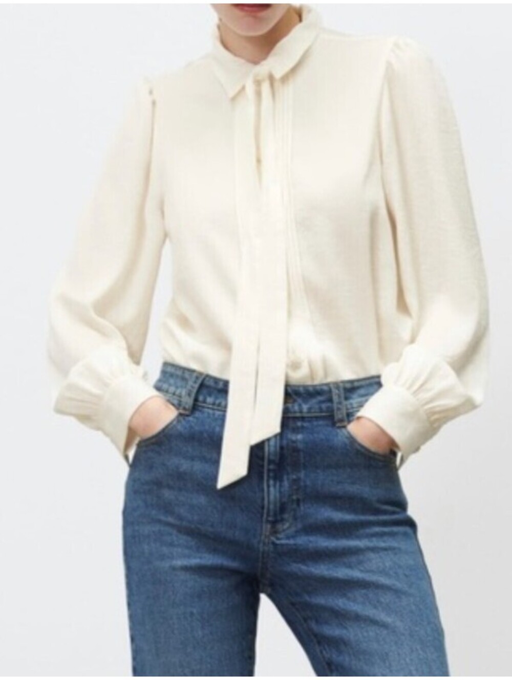 ZARA ivory pearl button down blouse sz XS